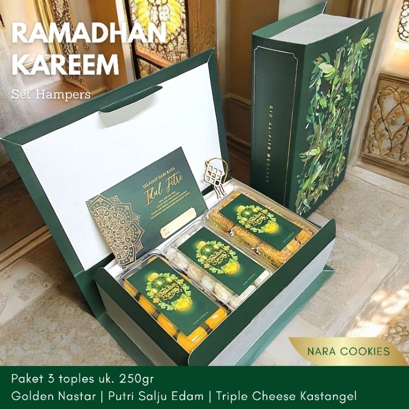

Hampers Lebaran IdulFitri Eid Mubarak 2025 Premium Cookies Gift Set | Golden Nastar | Triple Cheese Kastangel | Putri Salju Edam