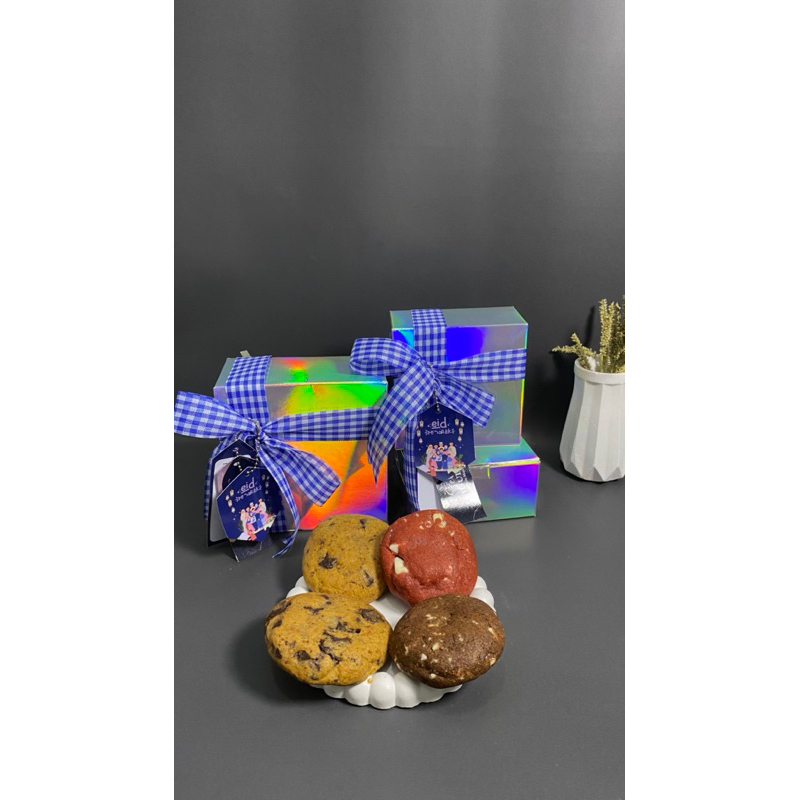 

Hampers Package A REGULAR Cookies Eid Mubarak ISI 4 VARIAN RASA