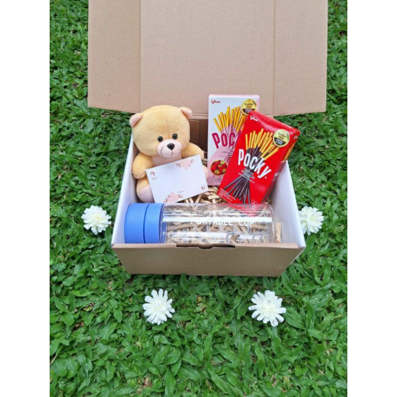 

Hampers boneka / Hadiah wisuda / hadiah ulang tahun