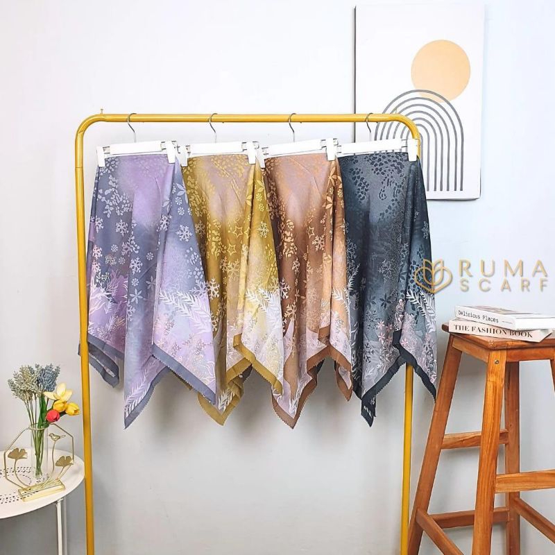 HIJAB VOAL SEGIEMPAT MOTIF BY RUMA SCARF