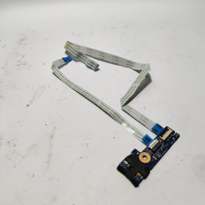 Switch On Off Laptop  Toshiba Satellite P55W P55W-C5200X