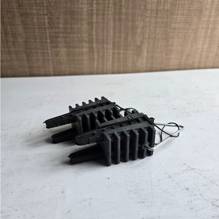 Dexta Tarikan Klem Servis Kabel Wedge Clamp Service Listrik