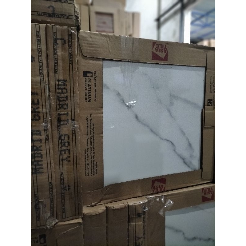 KRAMIK ASIA TILE MADRID GREY  40x40 kw3/dus 6 pcs (permukan halus)