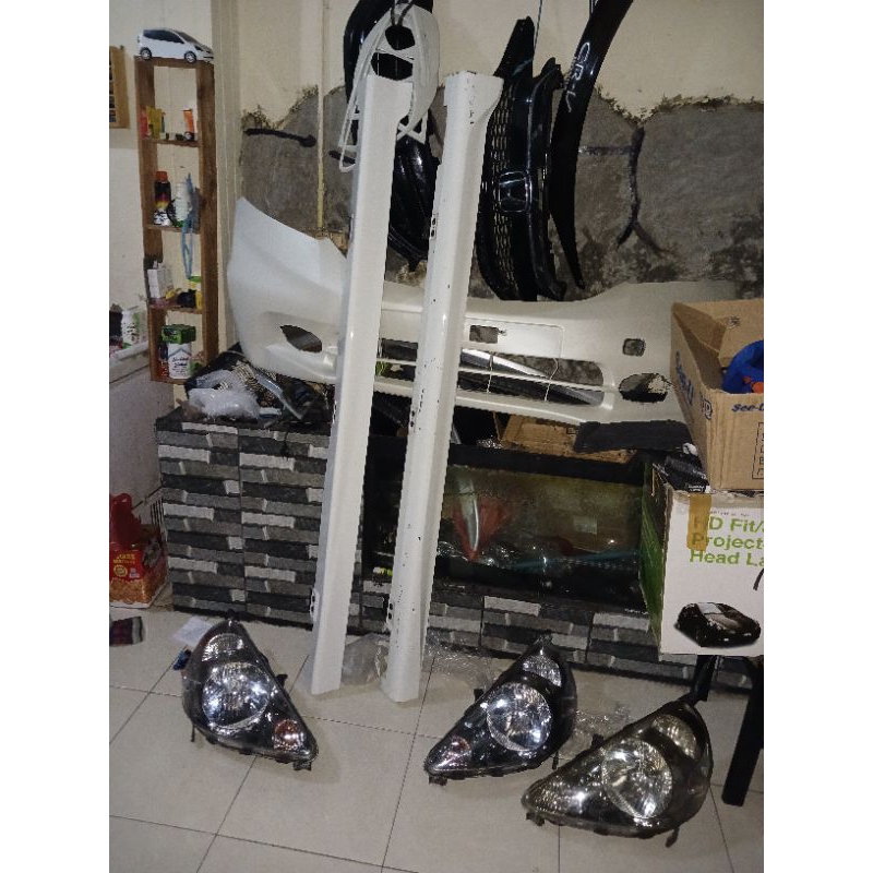 bodykit / sideskirt kiri honda jazz GD3 original