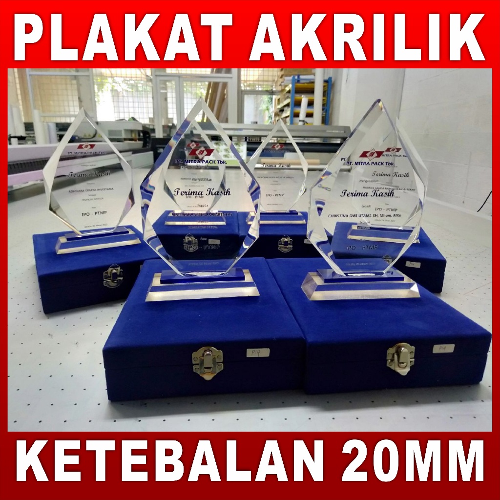 Plakat akrilik / Plakat wisuda / Piagam penghargaan tebal 20mm