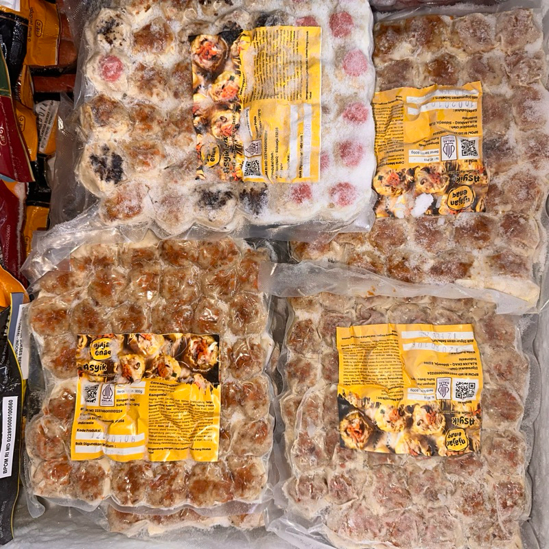 

DIMSUM MURAH NJAJAN ENAQ ISIAN 40pcs (chat untuk varian dimsum)