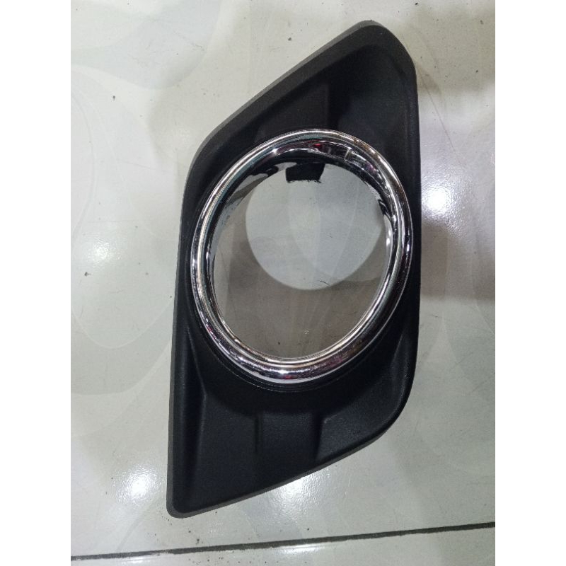 cover foglamp Nissan Xtrail T32 original. cover foglamp kanan Nissan X-Trail T32 ORIGINAL