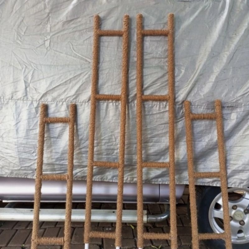 Turus tangga penyangga tanaman