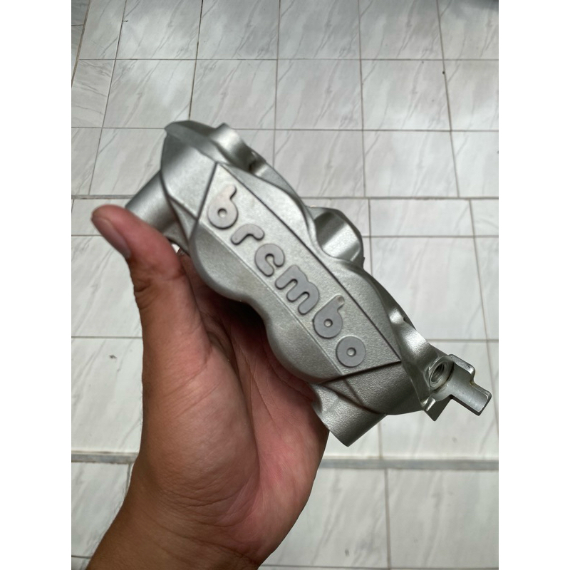 Kaliper brembo original L4 KANAN copotan moge
