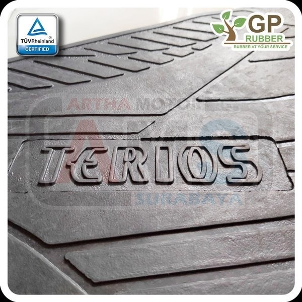 Karpet Lantai Karet Mobil Terios / Karpet Mobil Karet Terios