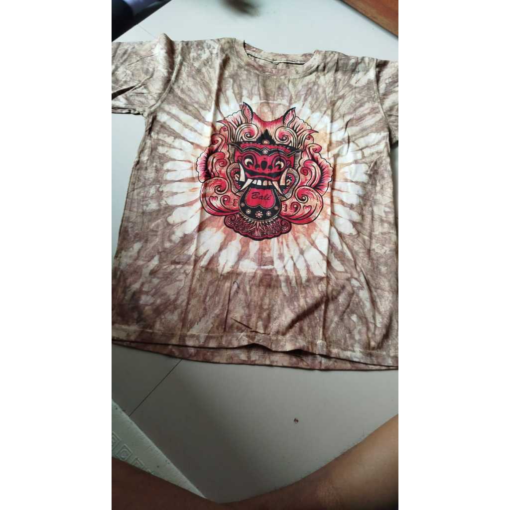 pakaian atasan cowok baju pria kaos cowo barong rangda tie dye oleh-oleh souvenir khas bali  TENTANG