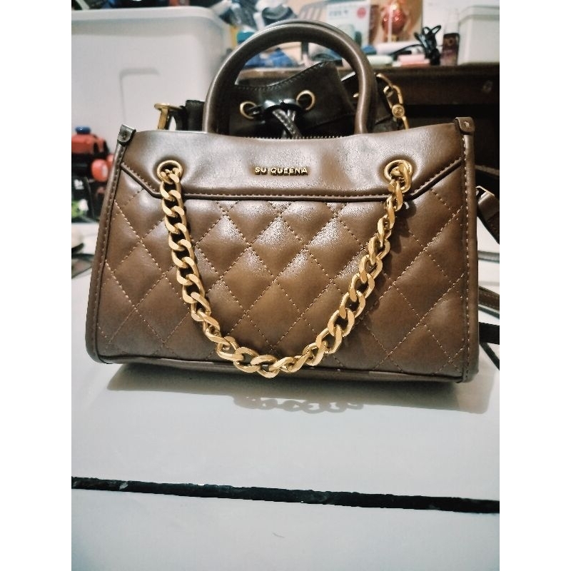 Tas selempang Su Queena