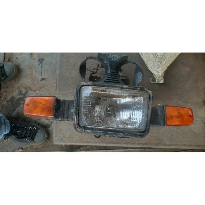 Lampu depan set  Honda GL Max Pro original tanpa rumah klakson