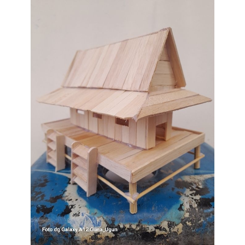 rumah adat lamin kalimantan stik eskrim