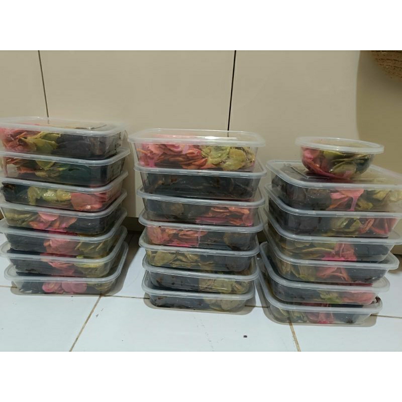 

keripik pisang lumer nafa munch dapat 2 tepak kontainer ukuran 650ml
