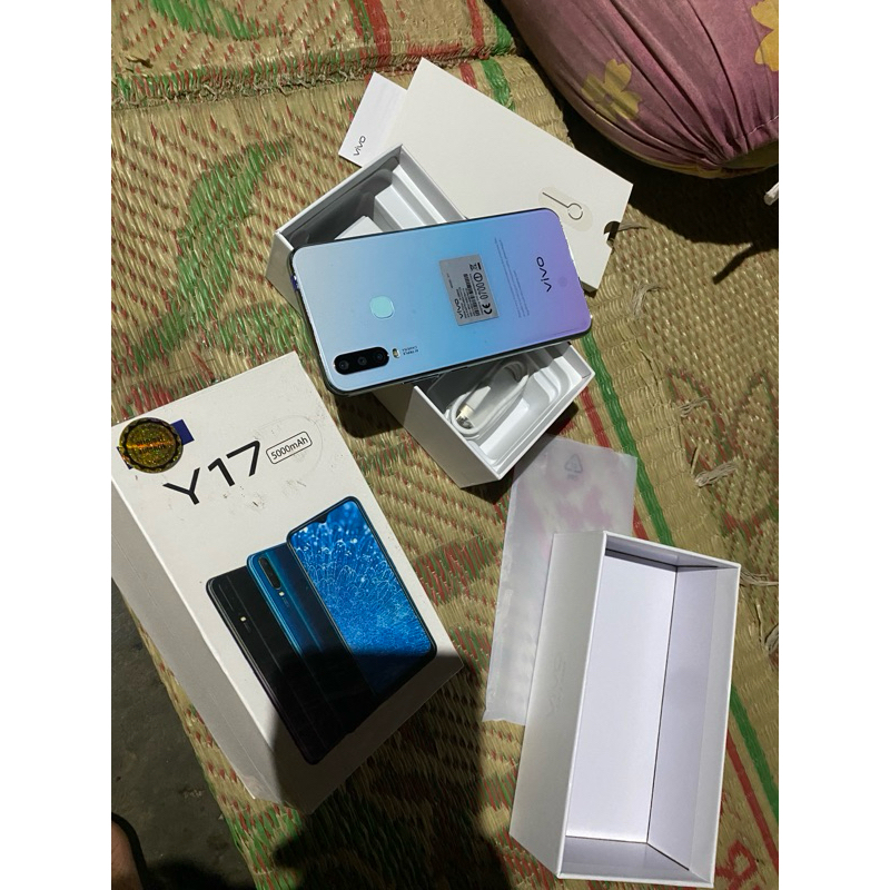 Vivo y17 handphone murah