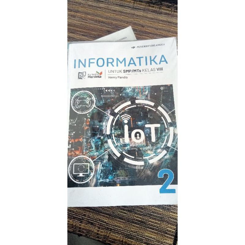 Buku Informatika kelas 8 Henry Pandia