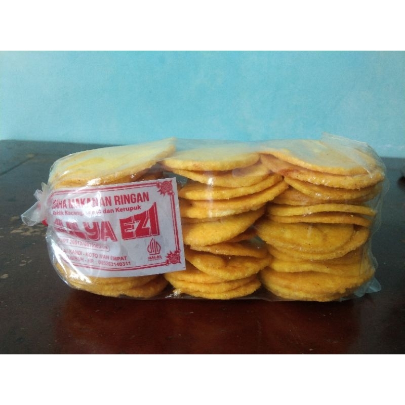 

Keripik Lento Sepak isi 45 Keping