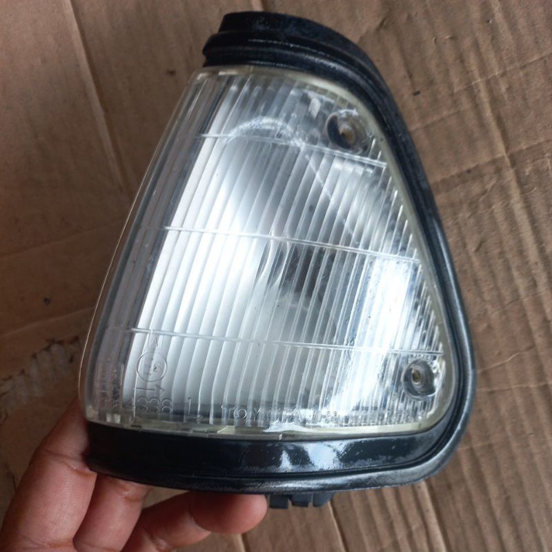 Lampu Sein Reting sen kiri Toyota Starlet EP70 EP71 1984 sd 1988 Original
