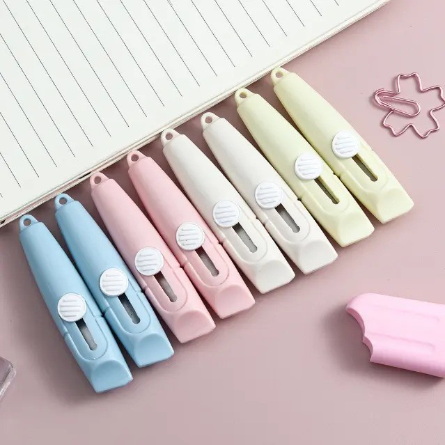 

PGF Seruling Cutter Mini Pisau Kecil Travelling Multifungsi Portabel Lucu Sillet Tajam