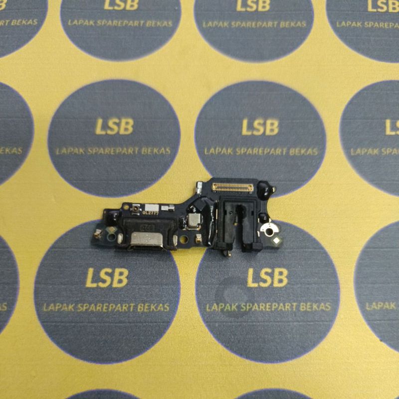 FLEXIBLE CHARGE CAS SUBBOARD OPPO A33 2020 ORIGINAL BEKAS