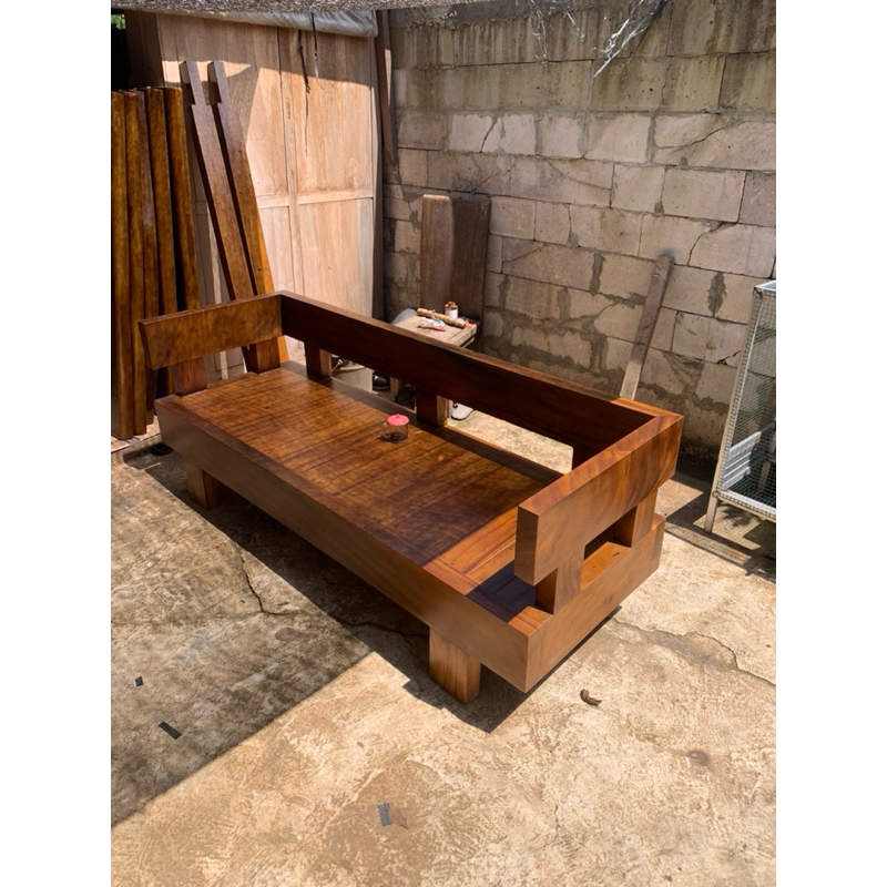 BANGKU SANTAI - BANGKU TERAS - BALE BALE - BANGKU KAYU TREMBESI