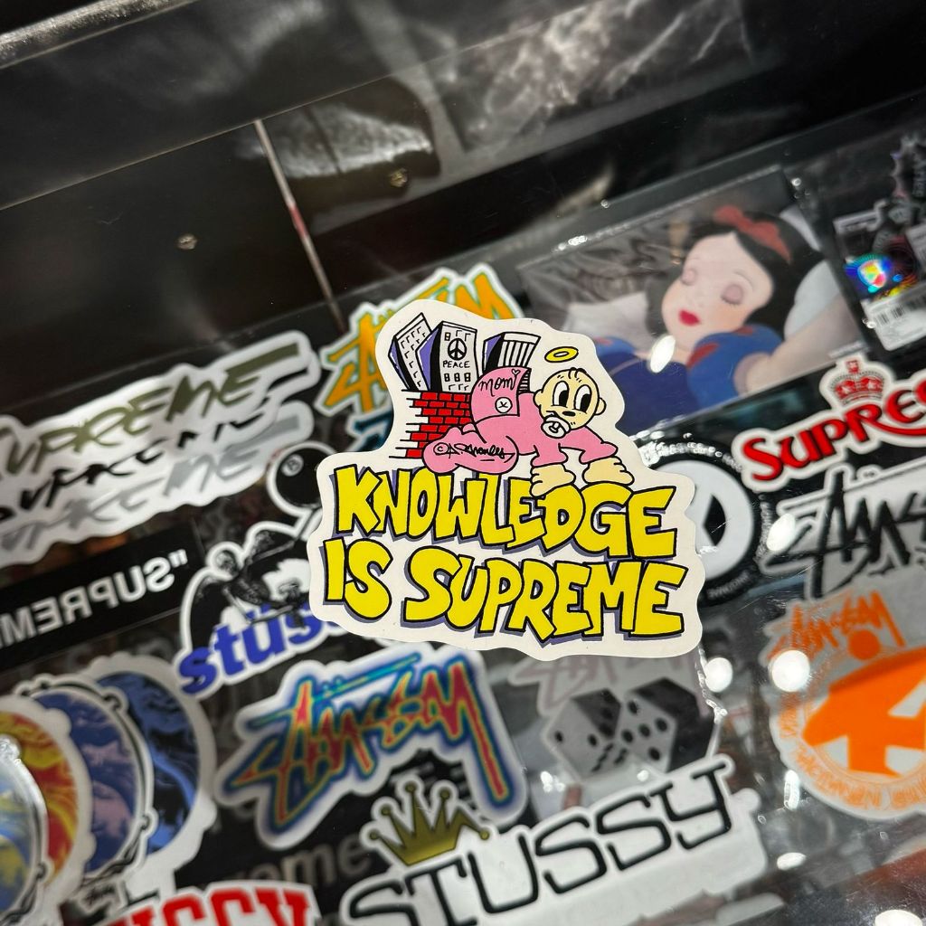 

S*PREME - STICKER KNOWLEDGE