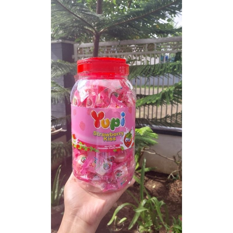 

YUPI TOPLES STRAWBERY / YUPI MIX BOLICIOUS