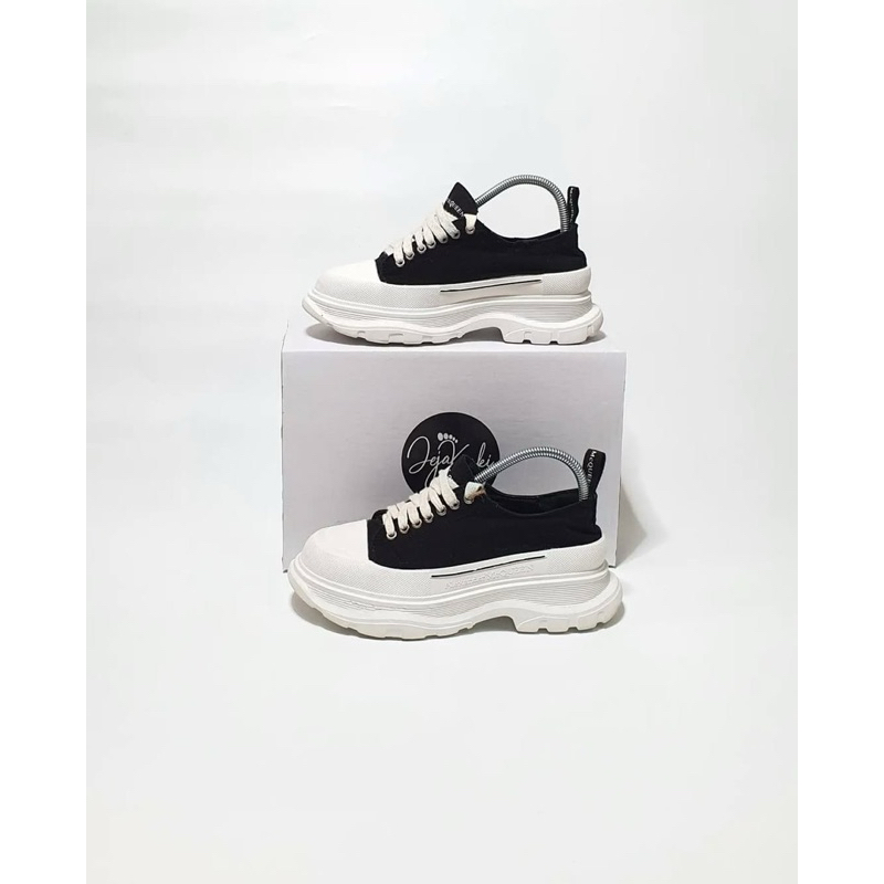 Alexandar Mcqueen sneakers casual yang keren