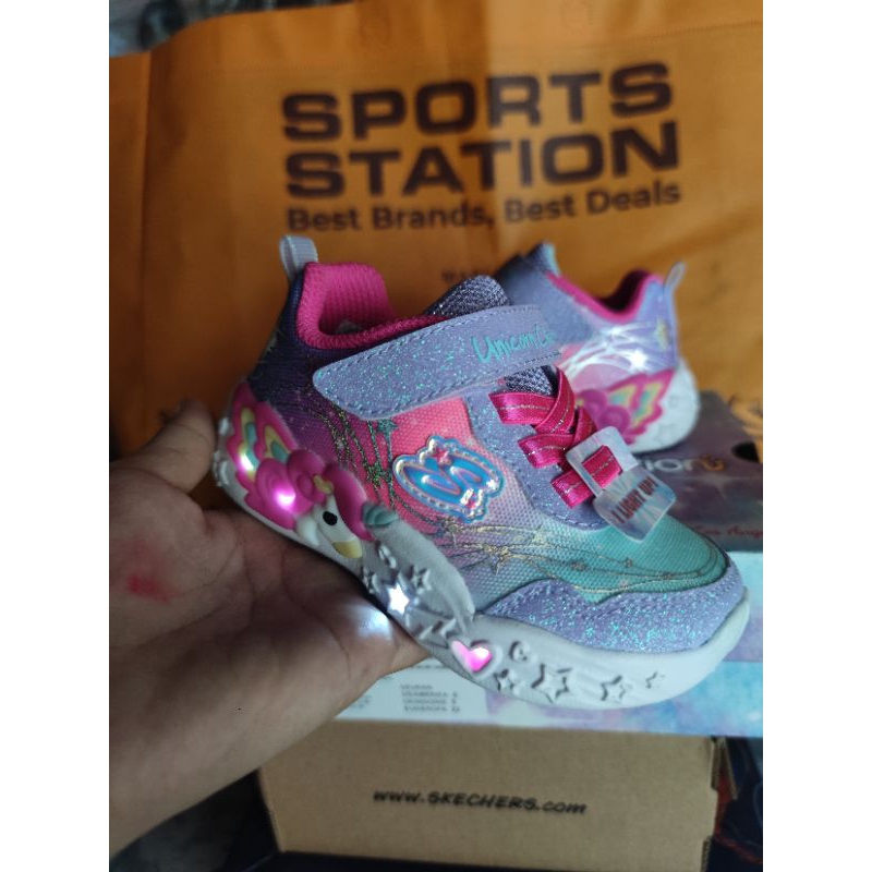 Sepatu Skechers anak led