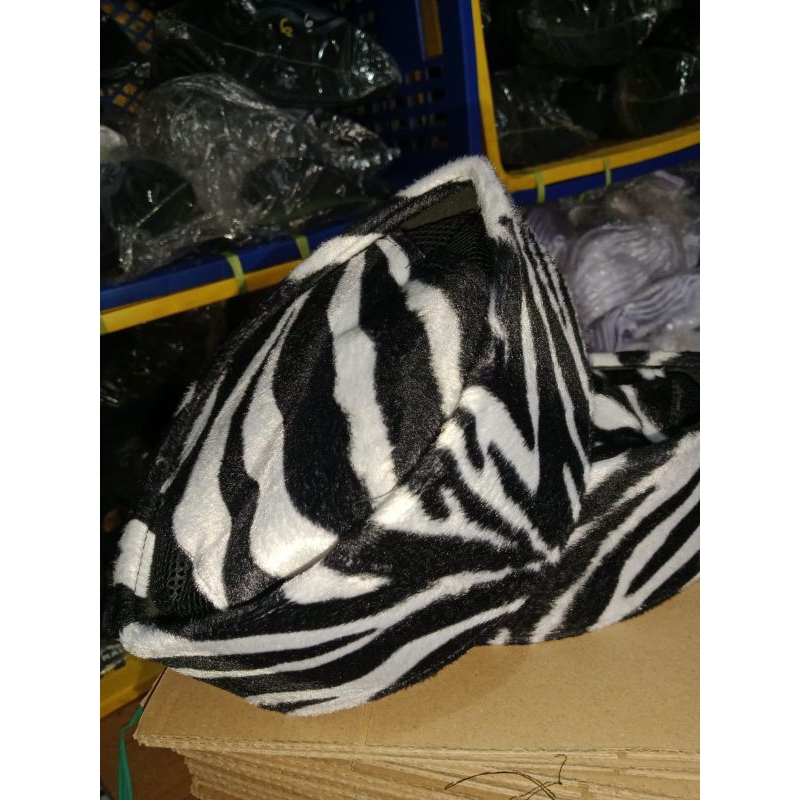 peci kopyah songkok bludru motif bulu macan AC tinggi 8,5 cm
