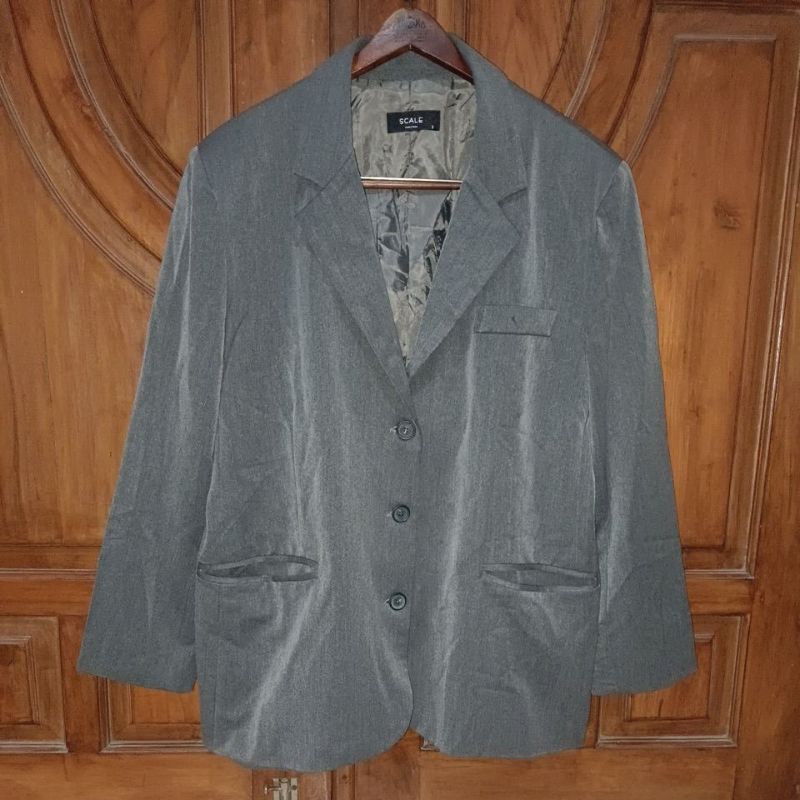 PRELOVED SCALE Blazer Formal Wanita Abu Gelap Bigsize LD 114 (Reject)