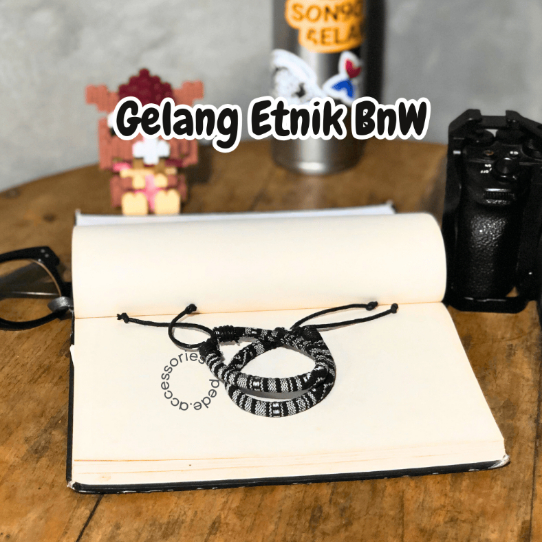 Gelang Etnik Hitam Putih Batik Budaya Oleh-oleh Jogja Tali Serut Bracelet