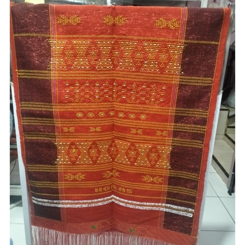 Ulos Sadum merah simata 7