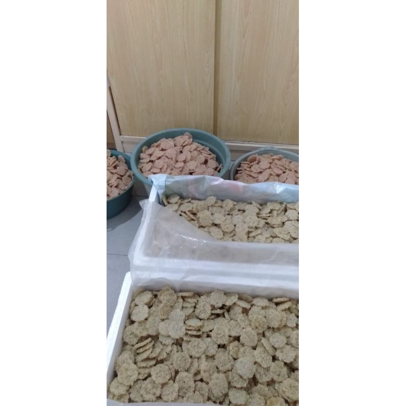 

Ukf5Pc6F4H (Kuliner.Kita) Rengginang Situbondo Siap Goreng Isi 40-44Biji Rasa Udang