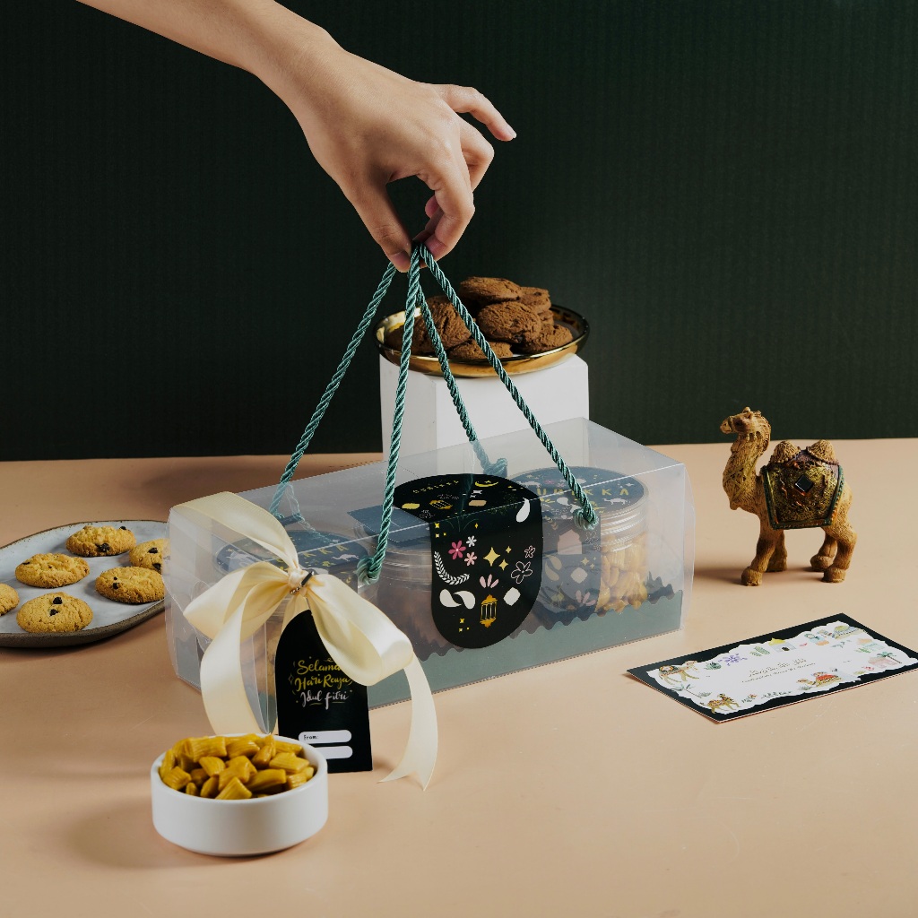 

Yara Set Hampers Lebaran Idul Fitri Box Mika isi 3 Jar 400ml Kue Kering