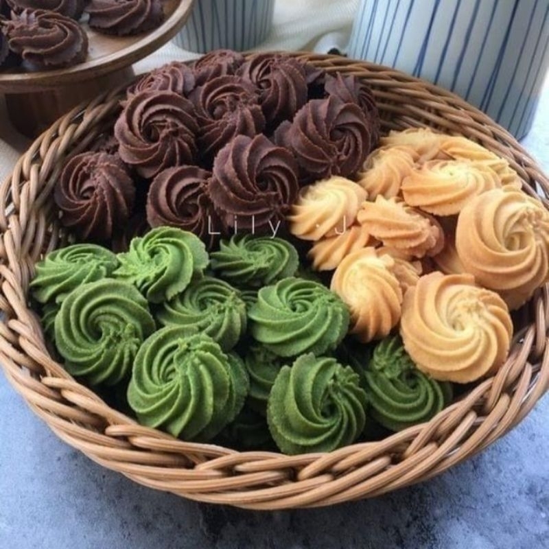 

KUE KERING - SEMPRIT SAGU - TOPLES MIKA UKURAN 250 gr - BISA COD - HALAL,MURAH,ENAK
