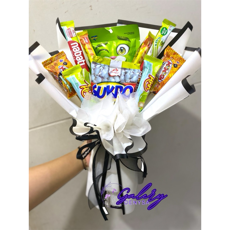 

BUKET SNACK/untuk kado ulang tahun,wisuda dll