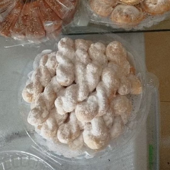 

20 pcs donat kepang twist donut homemade fresh by bolu Kemuning