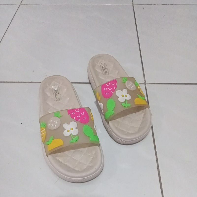 sandal viral cewek terbaru terlaris