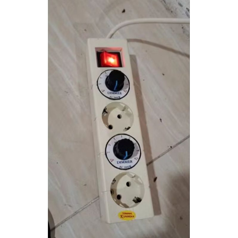 STOPKONTAK DIMMER 2 LUBANG 2 MESIN , 1,5M DIMMER 2000W