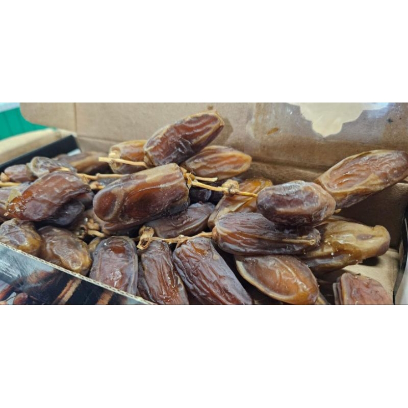 

KURMA TANGKAI TUNISIA 500 GRAM