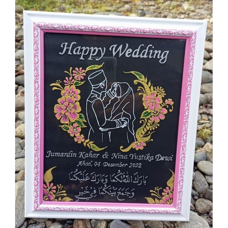 Henna craft frame, Kado pernikahan, anniversary, wisuda, dll (ukuran 20x25cm)