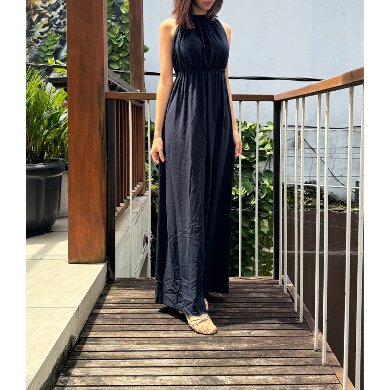 Long dress hitam