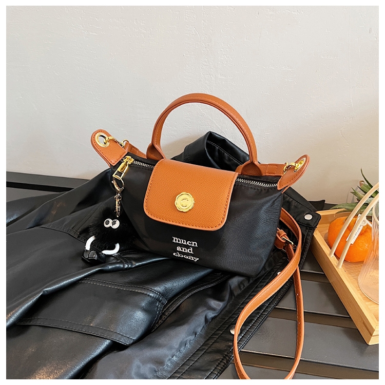 Tas selempang Wanita mini model baru 2025 tas import premium bahan kain  g2077