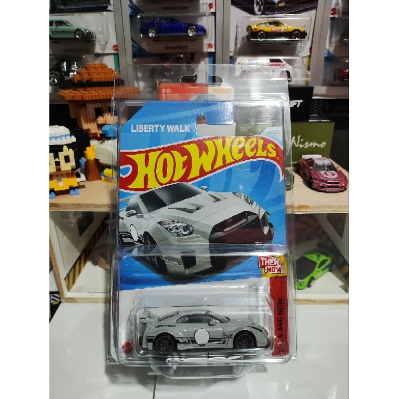 Hotwheels Reguler Nissan R35 LBWK