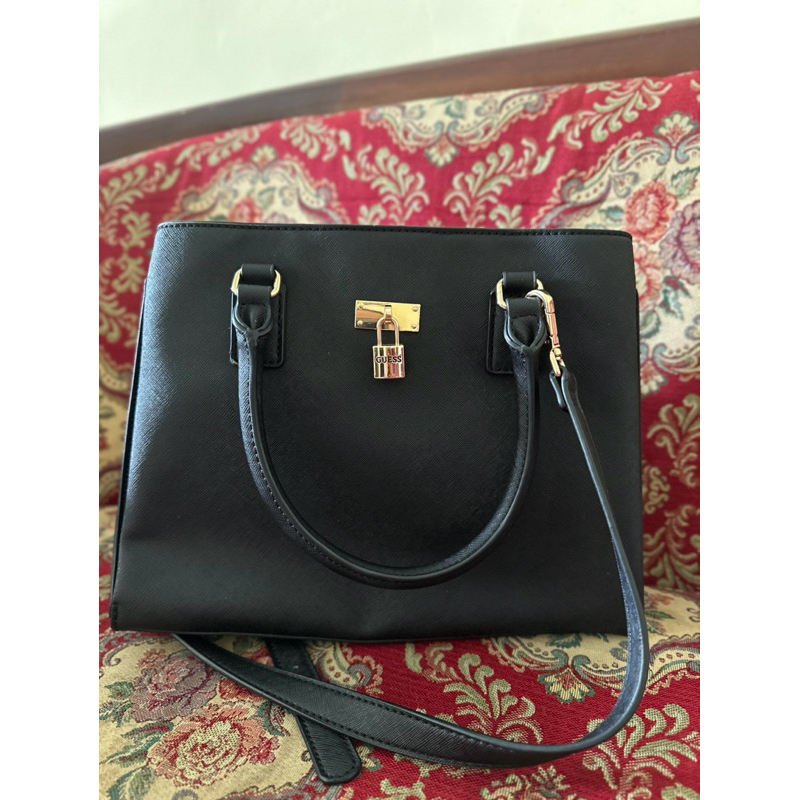 PRELOVED TAS GUESS ORI