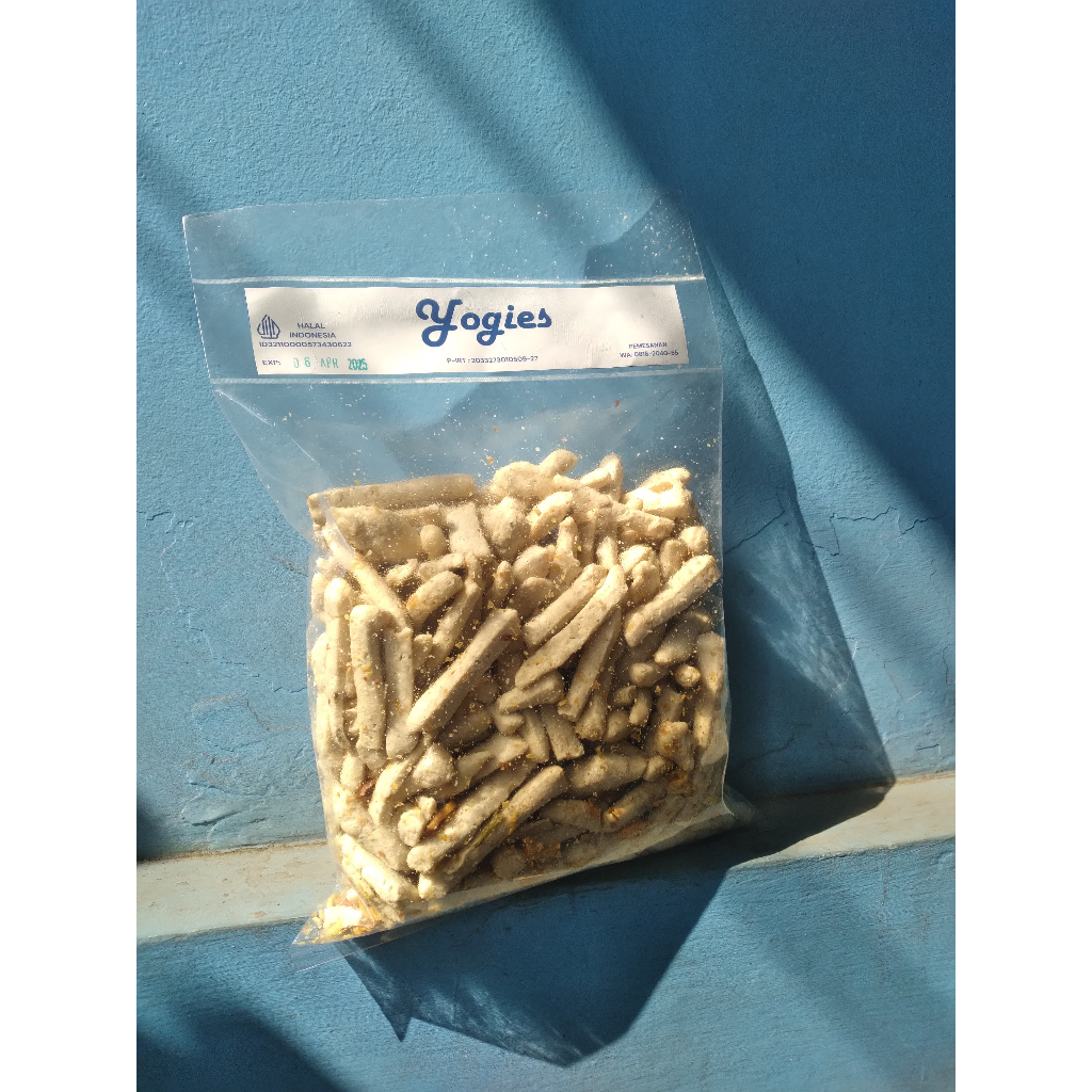 

Nikmati Kejutan Rasa dari Basreng Stick Bandung Yogies, Pedasnya Bikin Nagih!