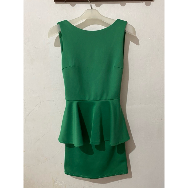 Dress hijau scuba lowback pita big bow