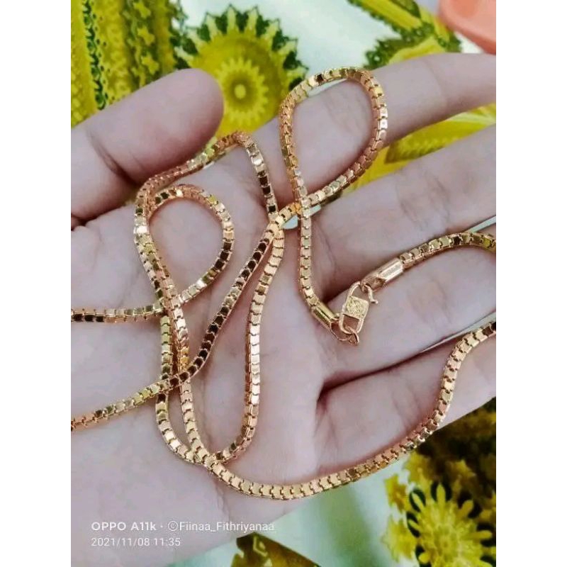 Kalung Milano Kaca Mirip Emas Asli